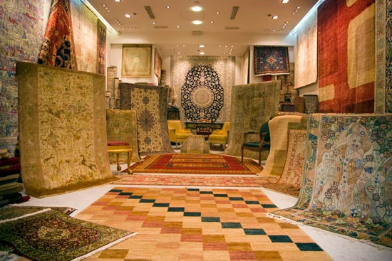 Tapis exposés dans la boutique Prestige du Tapis